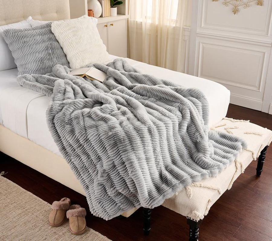 BFF Collection Oversized Slouched Faux Fur Throw