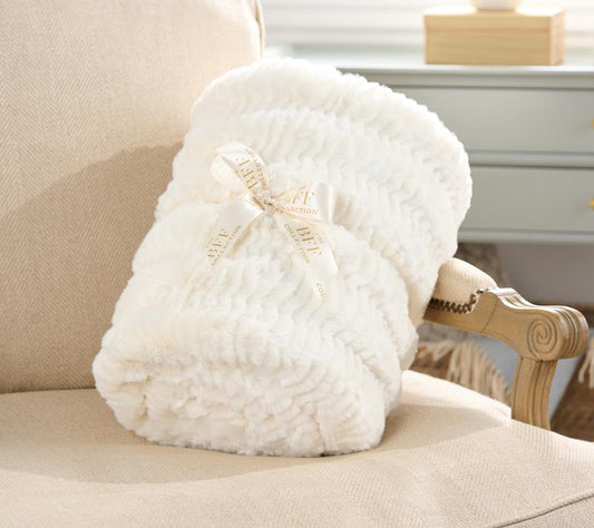 BFF Collection Oversized Slouched Faux Fur Throw