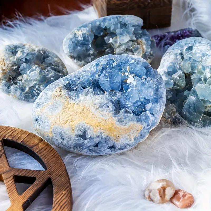Celestite Crystal Cluster, 1 Count Natural Crystal Stone, Healing Crystal Stone, Home Decor, Desktop Ornament, Energy Crystal, Suitable for Aquarium Decoration